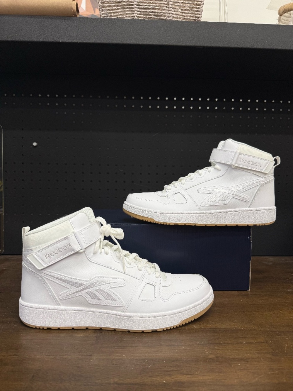 New W/ Box! Men's Reebok Resonator Mid STR White Silver Sneakers Size 14